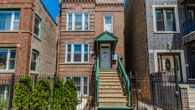 Building Photo - 2616 W Augusta Blvd