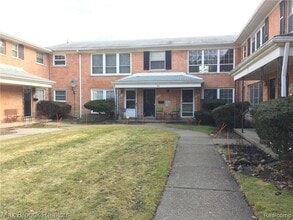 Building Photo - 3210 Shenandoah Dr