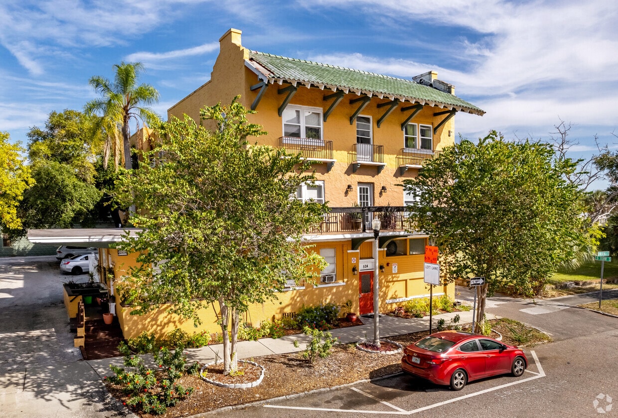 Primary Photo - DOWNTOWN POINTE APARTMENTS (SELLER FINANCING)