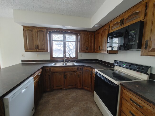 Building Photo - 506 N 11th St