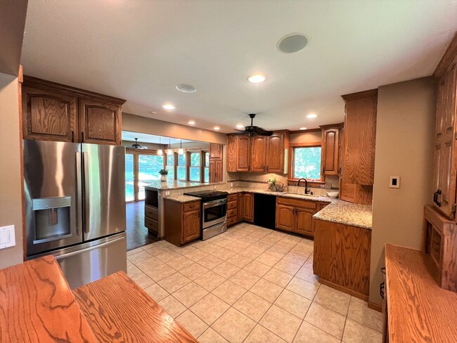 Building Photo - Great Home in Tatarrax Hills Neighborhood ...