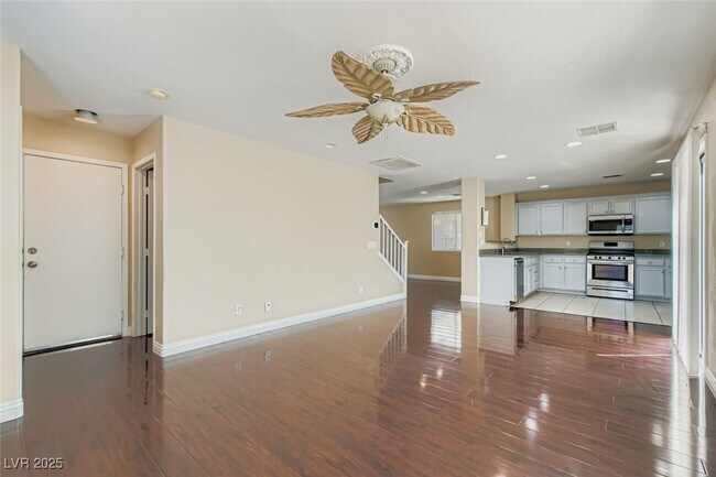 Foto del edificio - 5986 Ambleshire Ave