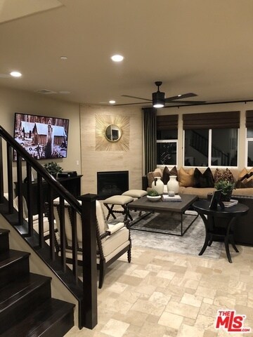 Foto del edificio - 43917 Catsue Pl