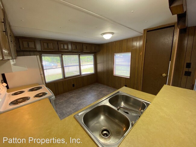 Building Photo - 3976 Leesburg Rd