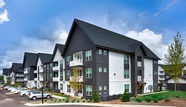 Building Photo - Laurel at Dry Creek
