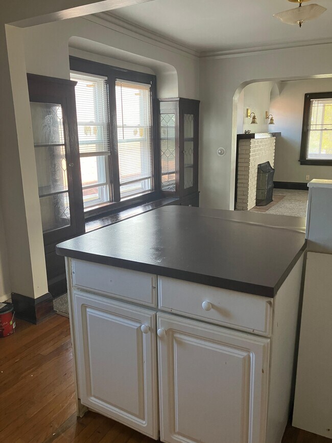 Building Photo - 1430 Clearaire Rd