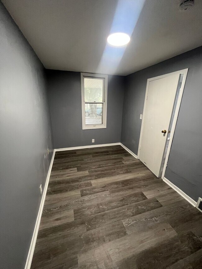 Foto del edificio - SECTION 8 and EDEN Accepted!! Spacious New...