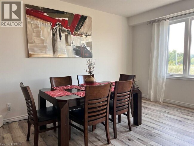 Building Photo - 14 Gourlay Farm Ln