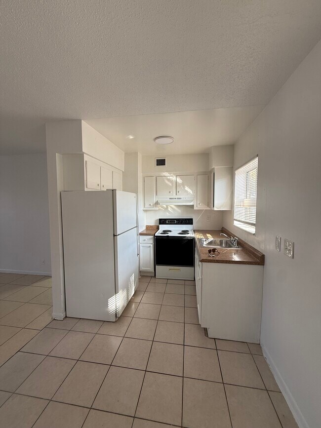 Building Photo - Pirita Properties Apartments