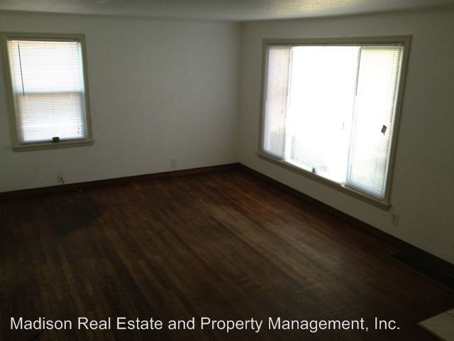 Building Photo - 3 br, 1 bath House - 4904 N. Elgin St.