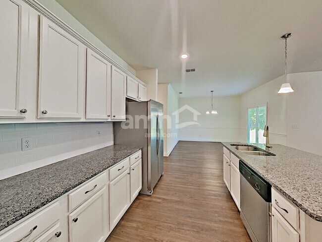 Foto del edificio - 3007 Creek Village Ln