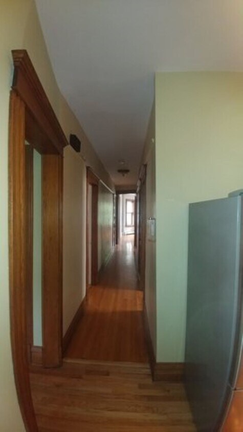 Building Photo - 2707 N Francisco Ave