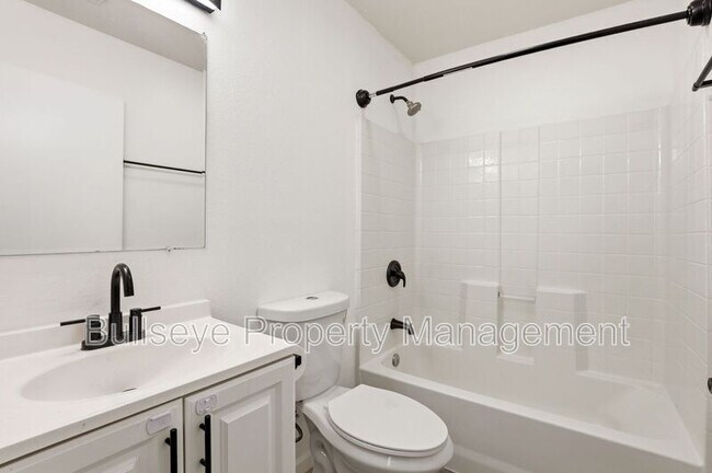 Foto del edificio - 840 E Turney Ave