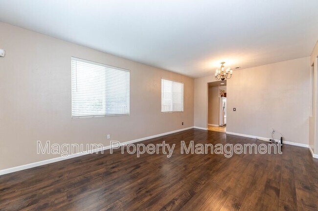 Building Photo - 29359 Milford Ct