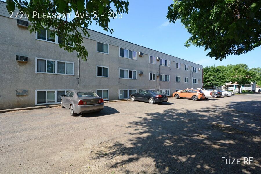 Foto del edificio - 2725 Pleasant Ave