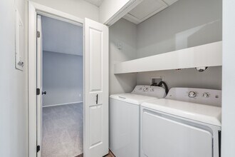 Building Photo - Kilborough Apartments