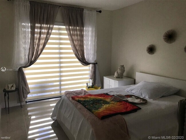 Building Photo - 2 br, 2 bath Condo - 8810 SW 132nd Pl # 108DN