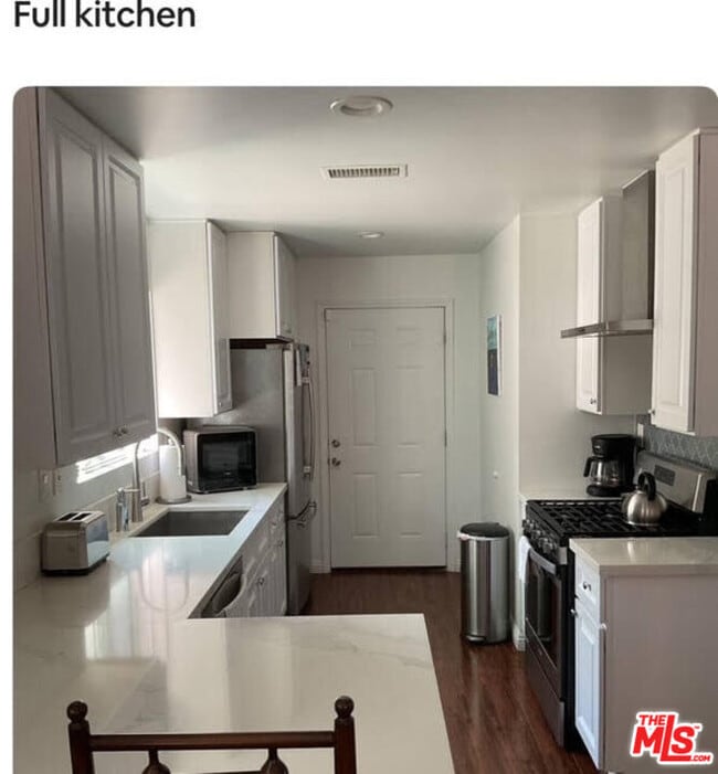 Foto del edificio - 2821 S Harcourt Ave