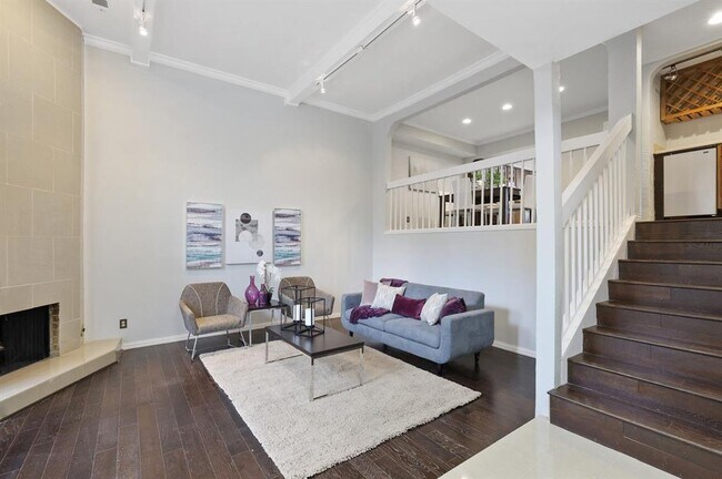 Foto del edificio - 3618 Gillespie St