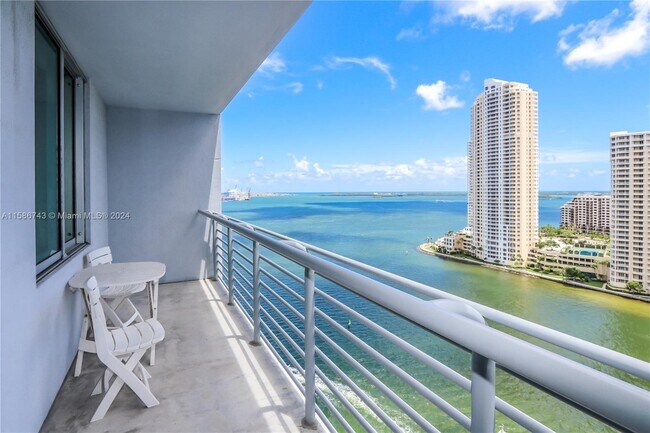 Building Photo - 335 S Biscayne Blvd