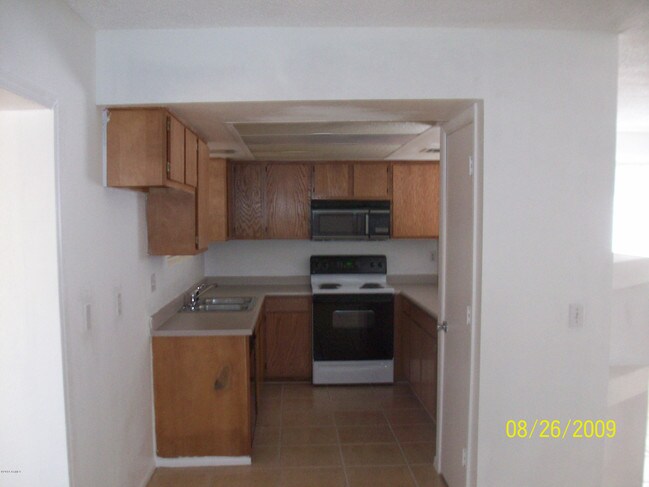 Building Photo - 5310 W Christy Dr