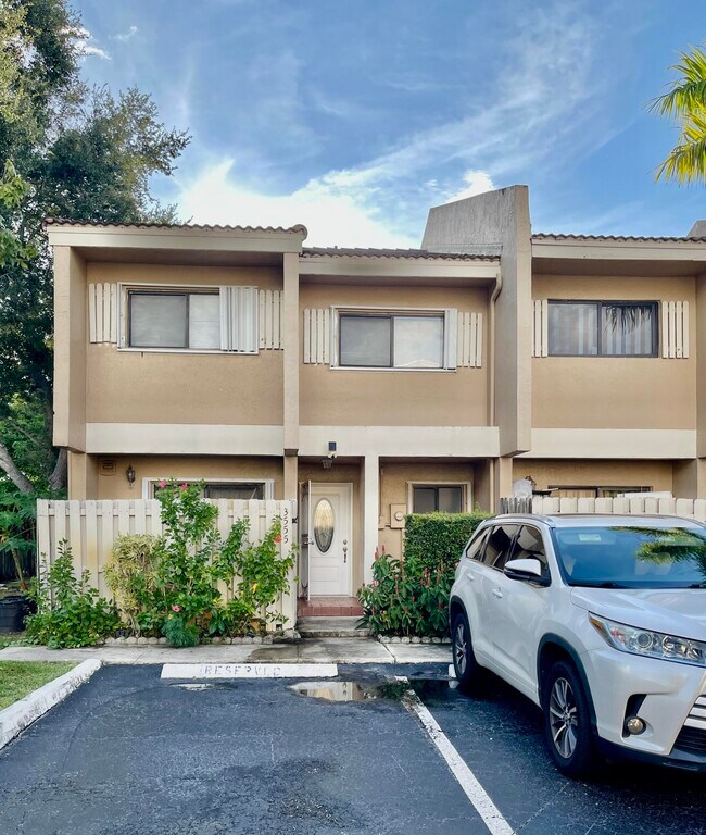 Building Photo - 3555 NW 91st Ln