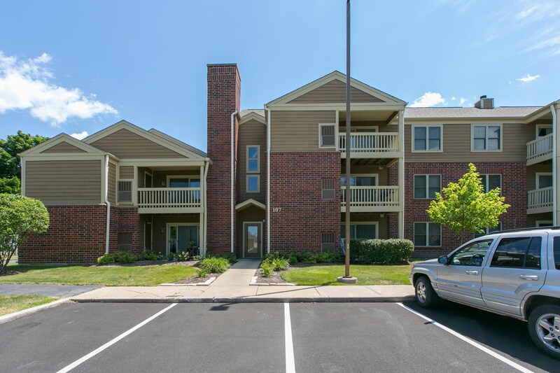 107 Glengarry Dr Unit 201, Bloomingdale, IL 60108 Condo for Rent in