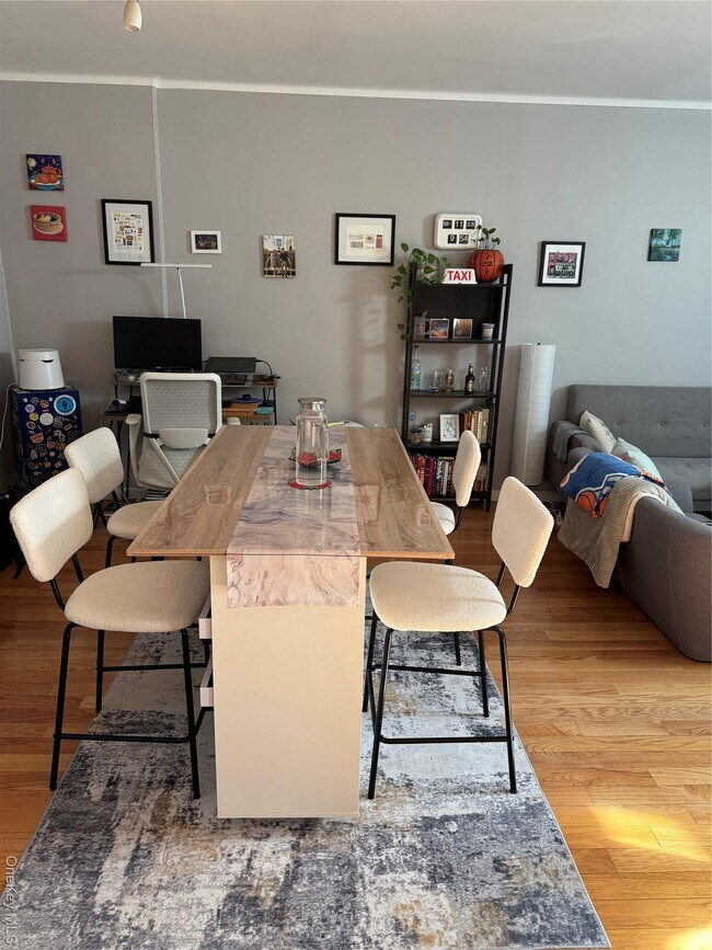 Foto del edificio - 69-60 108th St