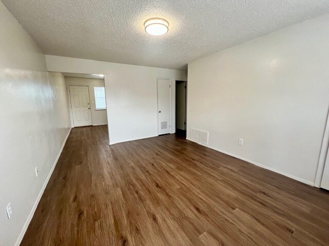 Foto del edificio - 920 N Leverett Ave