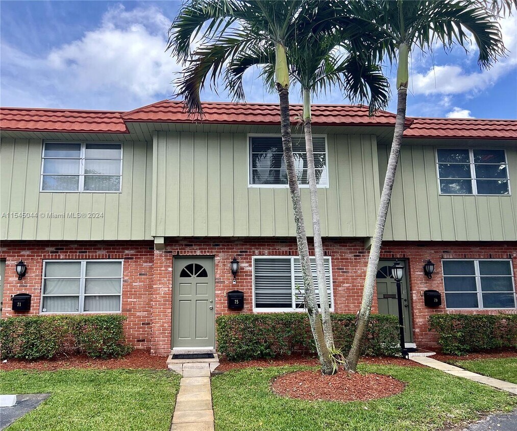 Foto principal - 75 NE 20th Ct