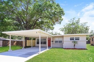 Building Photo - 800 62nd Pl S