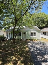 Building Photo - 528 Barrington Dr