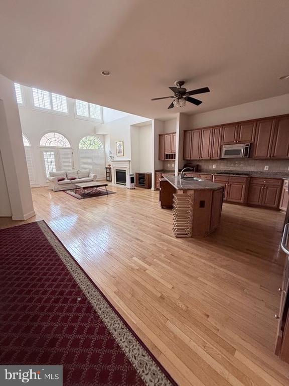 Foto del edificio - 12739 Lady Somerset Ln