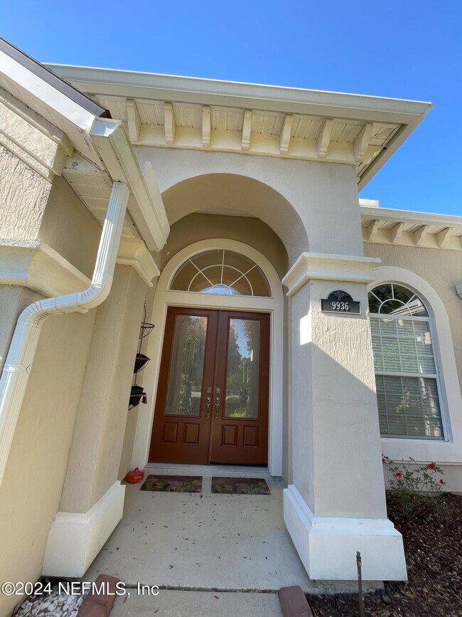 Foto del edificio - 9936 Watermark Ln W