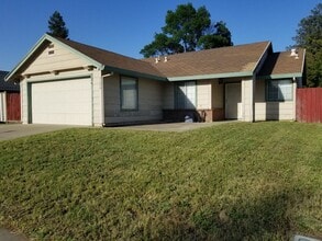 Building Photo - 7624 Luzern Way