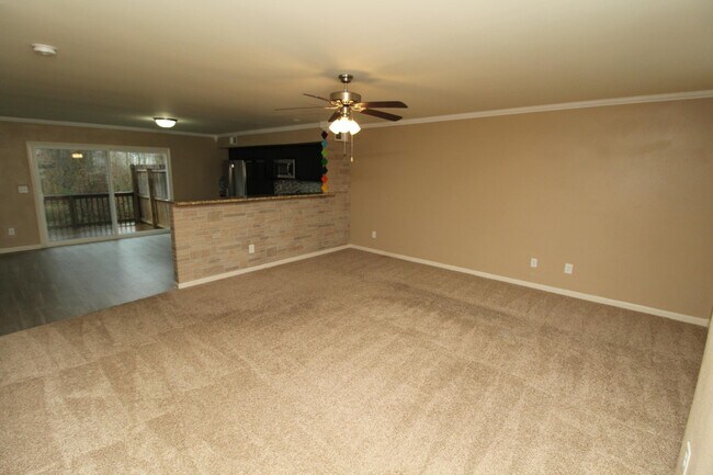 Building Photo - 2291 McCormick Ln