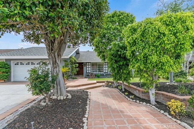 Building Photo - 24031 Olivera Dr