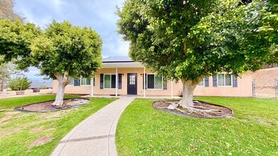 Building Photo - 515 Rosvall Dr