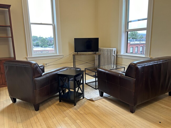 Foto del edificio - 101 Main St