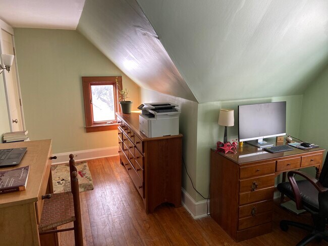 Building Photo - 31 Bilodeau Ct