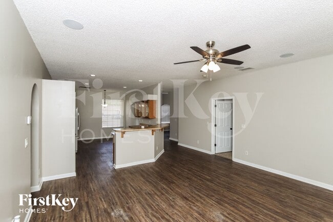 Foto del edificio - 1133 Serenade St NW