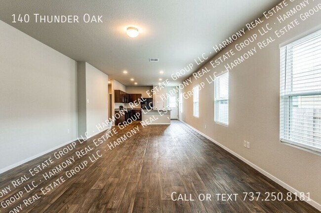 Foto del edificio - 140 Thunder Oak
