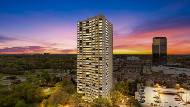 Foto del edificio - 5000 Town Ctr