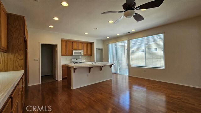 Foto del edificio - 8233 Doral Ln