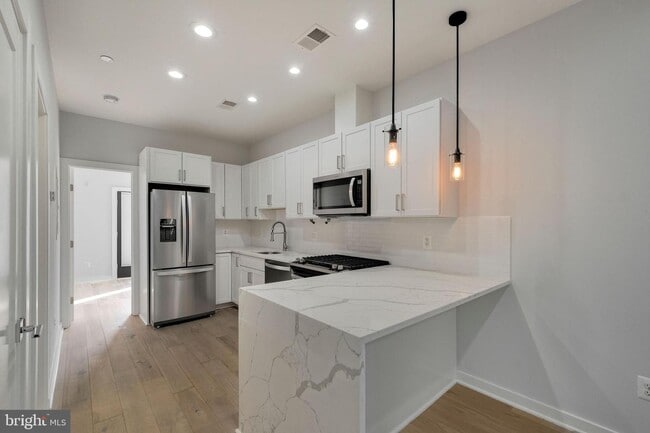 Building Photo - 507 Kennedy St NW