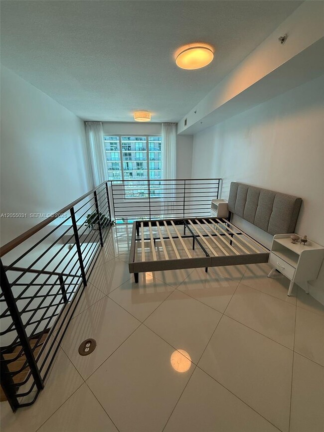 Foto del edificio - 60 SW 13th St