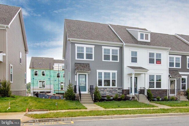 Building Photo - 2009 Twisted Oak Pl