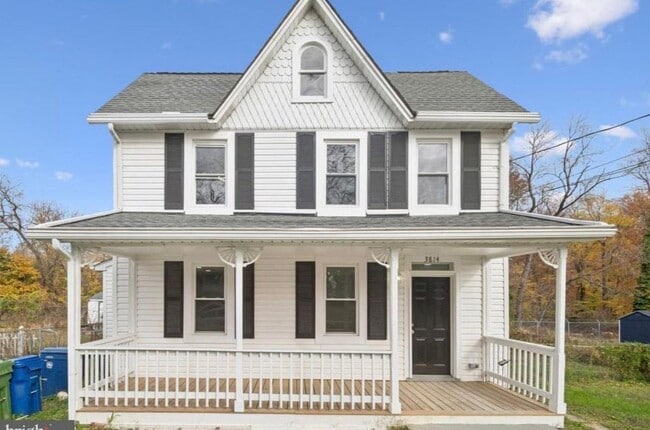 Building Photo - 3814 Walnut Ave