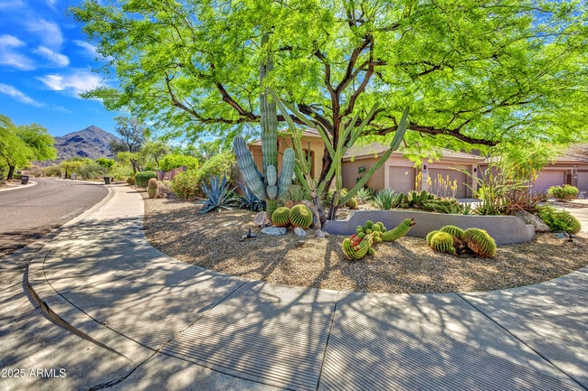 Building Photo - 10655 E Acacia Dr