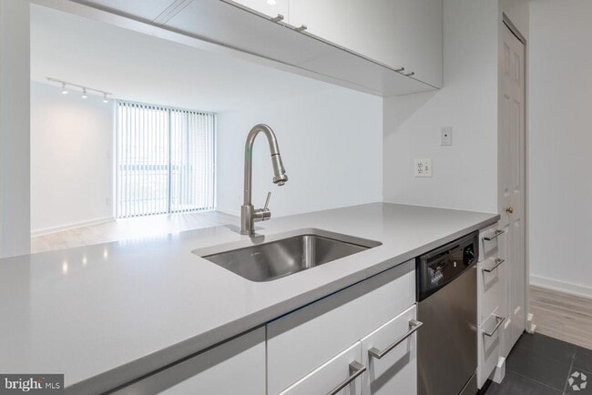 Foto del edificio - 601 24th St NW
